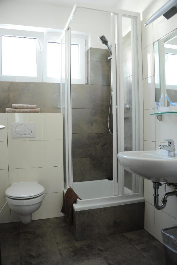 Ferienzimmer Ellisee, Kontaktloser Check-in Homestay *